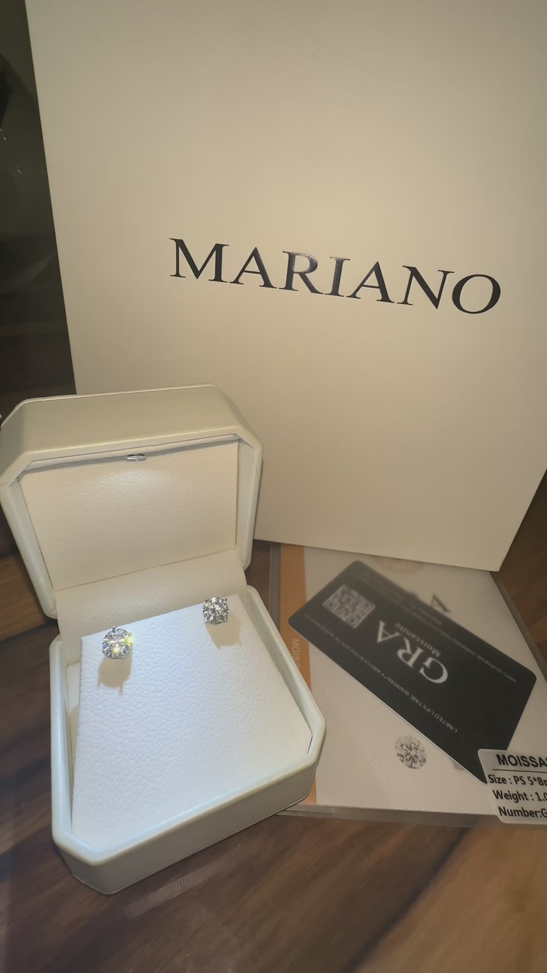 White gold classic earrings